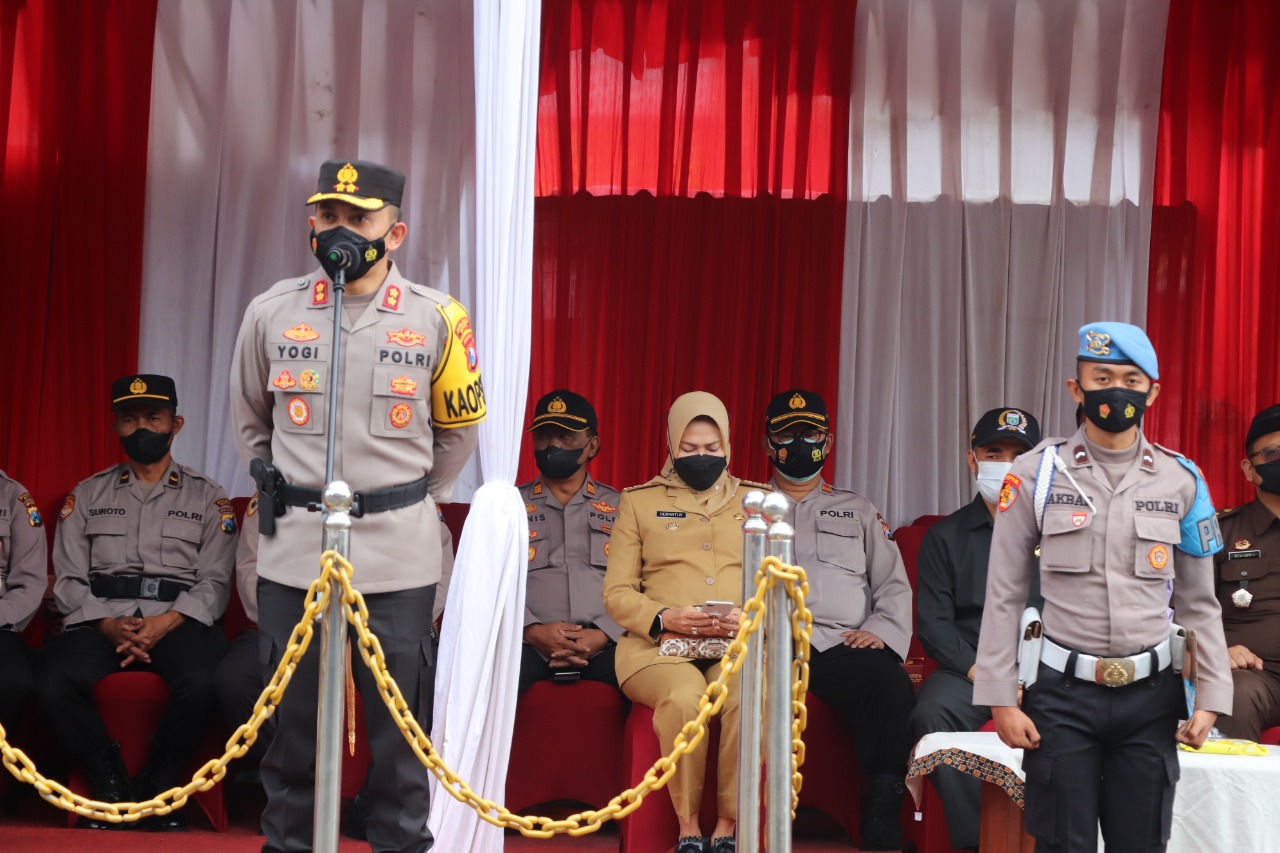 Pimpin Apel Gelar Pasukan Sambut W20, Kapolres Batu: Tingkatkan Sinergitas dan Disiplin Prokes