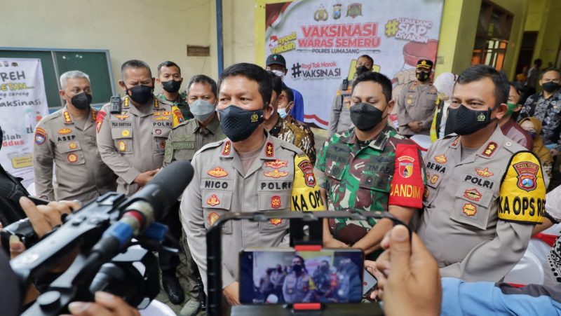 34.690 vaksin Presisi di 86 titik hari ini dilaksanakan di jatim, Kapolda Cek dan Interaktif virtual dengan Kapolri dari Lumajang