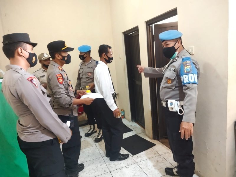 Cegah Penyalahgunaan Narkoba Pada Anggota Polri, Polres Magetan Gelar Tes Urine Dadakan