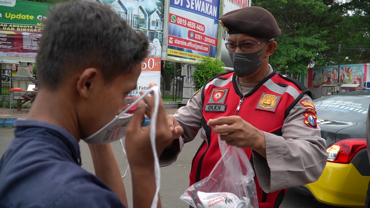 Himbau Prokes Cegah Covid -19 Polres Ponorogo Optimalkan Pamor Keris