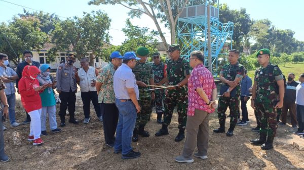 Danrem 084/BJ Bersama Dandim 0817/Gresik Tinjau Medan Lokasi Yang Akan Di Resmikan Oleh Presiden Ri.
