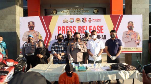 Polres Gresik Tangkap Pelaku Pembunuhan Wanita yang Dibuang di Benjeng