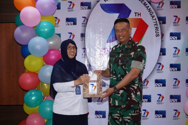 Danrem 084/BJ Silaturrohmi dengan Pimpinan dan Staf RRI Surabaya