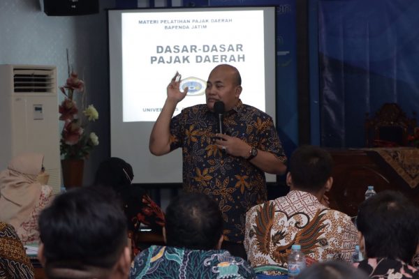 Asah Pengetahuan Soal Pajak, FIA Unitomo Bekerjasama Dengan Bapenda se- Jatim Gelar Pelatihan Perpajakan