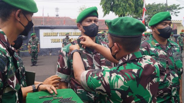 Dandim Pimpin Upacara Pindah Satuan dan Laporan Korps Kenaikan Pangkat Periode 01 Oktober 2022
