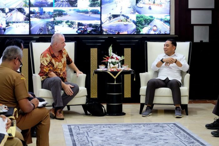 Belajar Studi dari Belanda,  Sungai Kalimas Bakalan Dipercantik