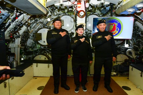 Disematkan Brevet Hiu Kencana TNI AL, Kapolri: Kekuatan Sinergitas Jaga Kedaulatan Bangsa Indonesia