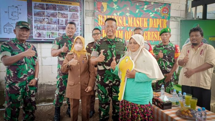 Danrem 084/BJ Melaksanakan Vidcon Dengan Kasad sekaligus Serahkan Kunci Rumah Program Rutilahu.