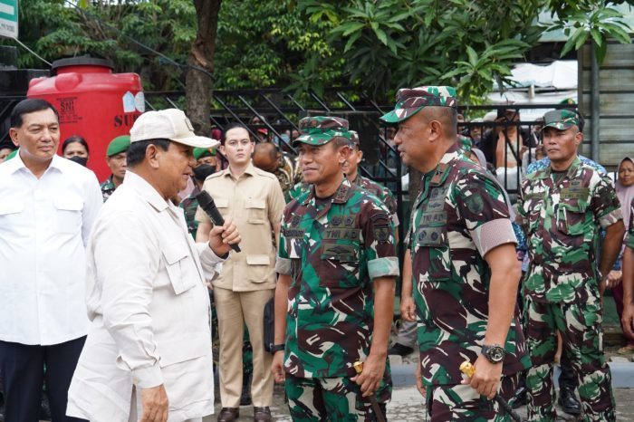 Pangdam V/Brw bersama Danrem 084/BJ sambut Kunjungan menhan RI