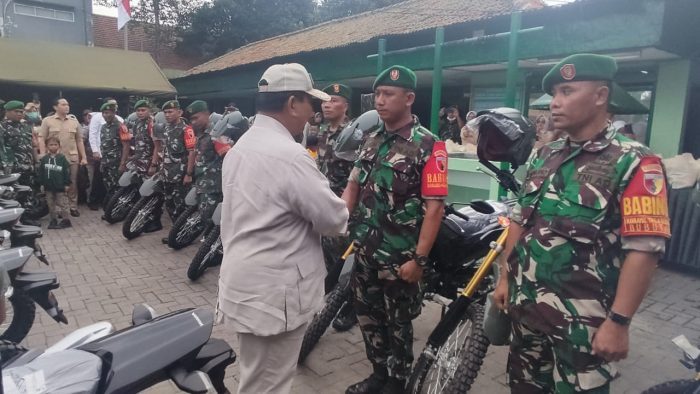 Menhan Prabowo Bagikan 20 Unit Motor Operasional Babinsa Wilayah Kodim 0830/Surabaya Utara