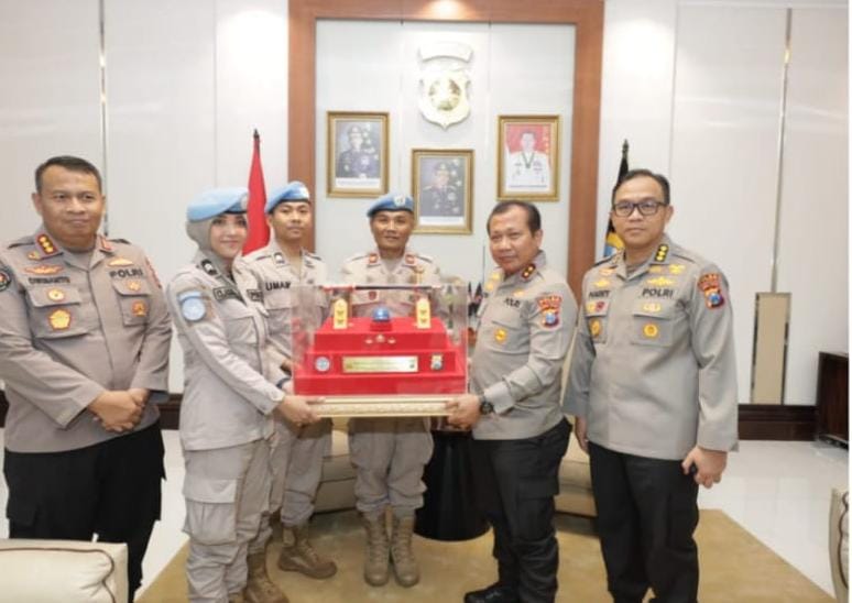 Tiga Personel Rampungkan Tugas PBB, Kapolda Jatim : “ Laksanakan kembali tugas Kepolisian dengan penuh tanggung jawab