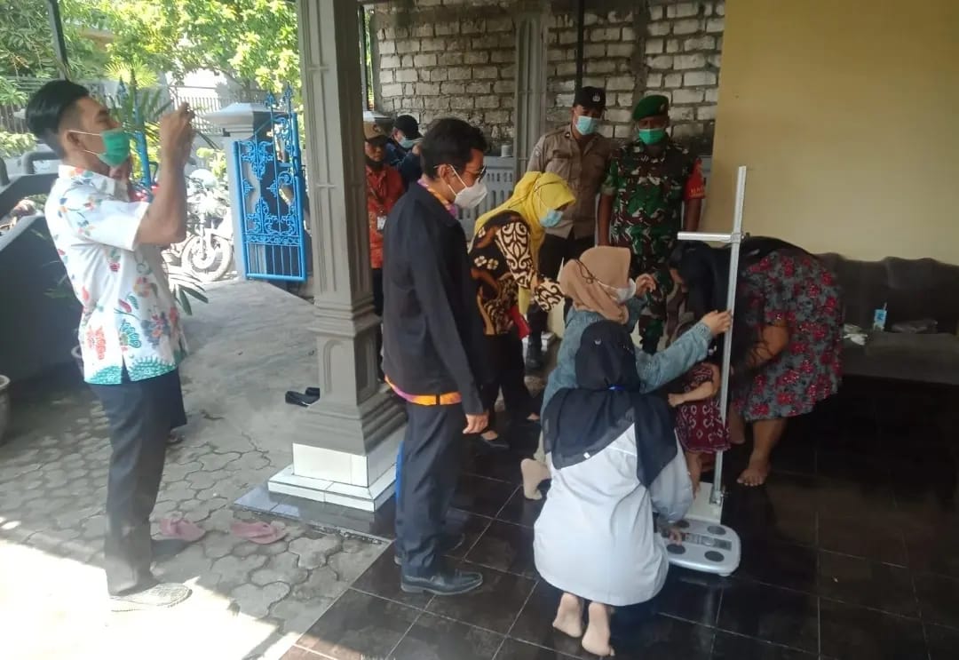 Empat Pilar Kelurahan Benowo Kunjungi Balita Stunting di Wilayah