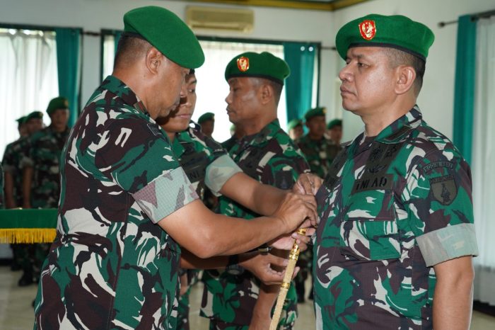 Danrem 084/BJ Pimpin Serah Terima Jabatan Kasiter dan Dandim 0832/Surabaya Selatan