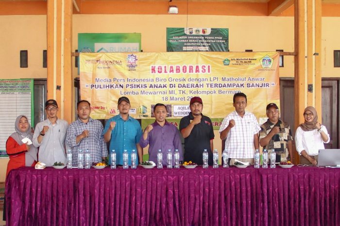 MPI Bersama Matholiul Anwar Hibur anak anak yang terdampak Banjir melalui Acara lomba Mewarnai