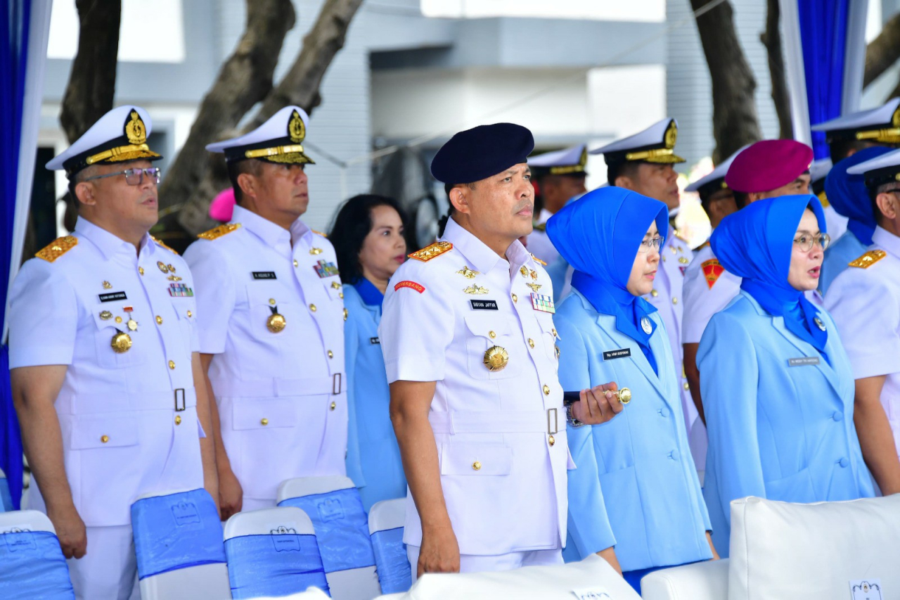 Dipimpin Kasal, Komandan Puspenerbal Hadiri Sertijab Pangkoarmada Rl