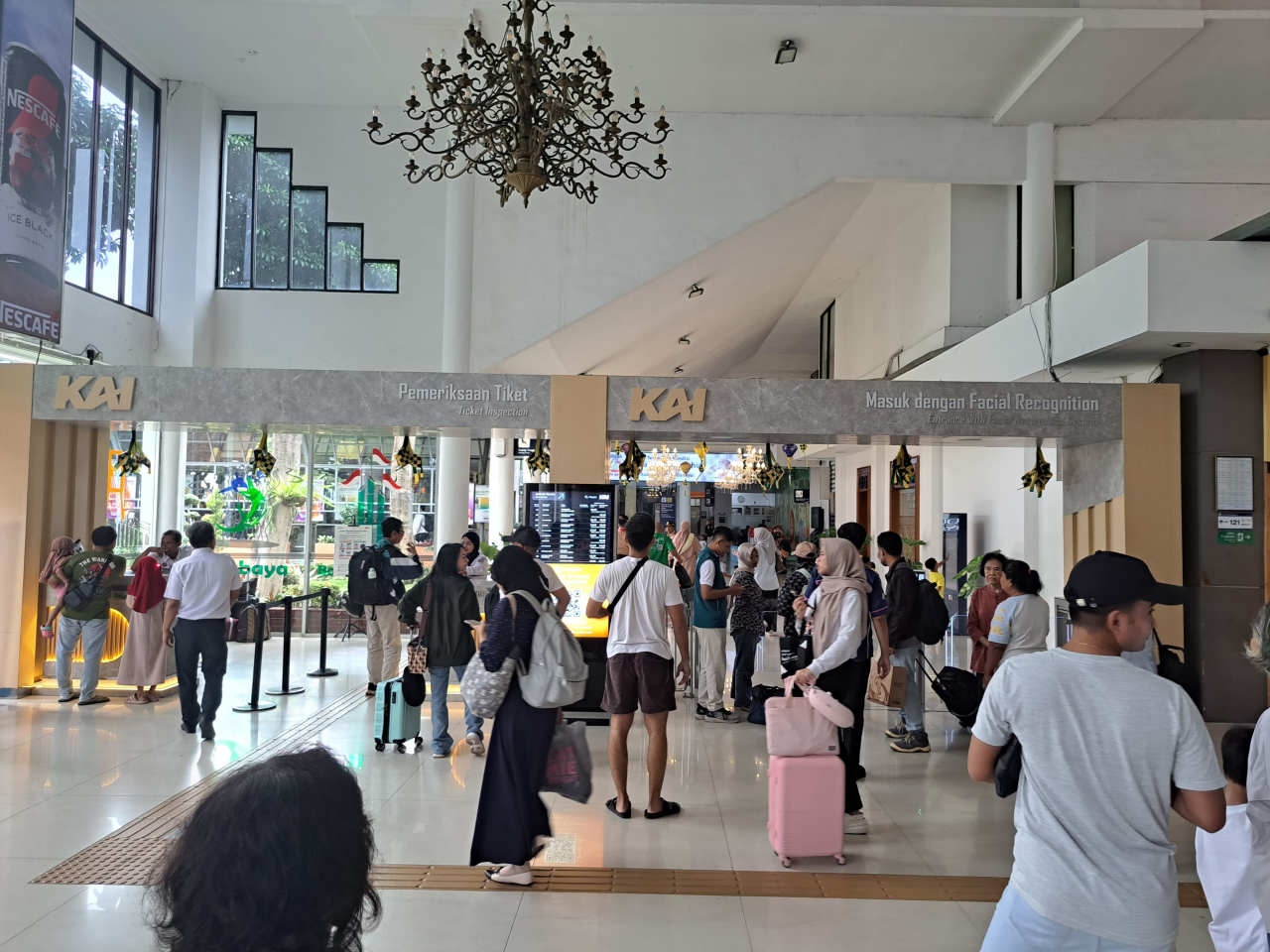 KAI Daop 8 Surabaya Sukses Layani 968.214 Pelanggan Selama Angkutan Lebaran 2025