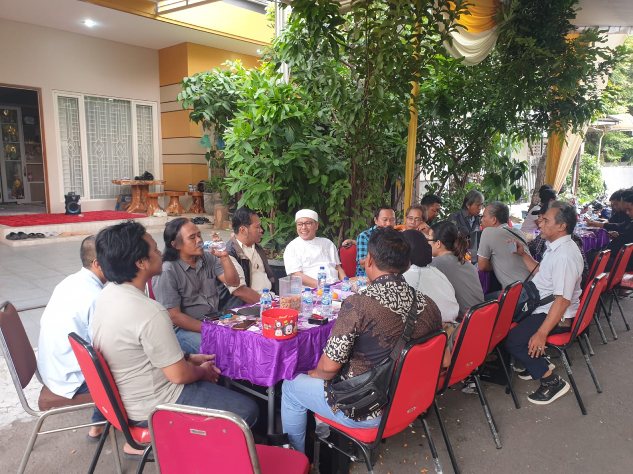 H. Arif Fathoni Pulang Haji, Bagikan Cerita Spiritualitas dan Soroti Isu Jam Malam