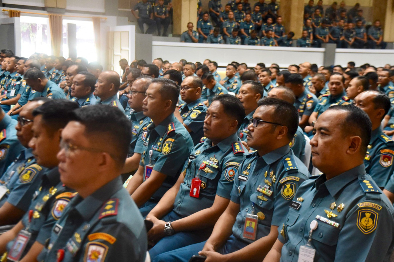 Komandan Puspenerbal Hadiri Safari Pembinaan Korps Pelaut dan KorpsTeknik TNl AL