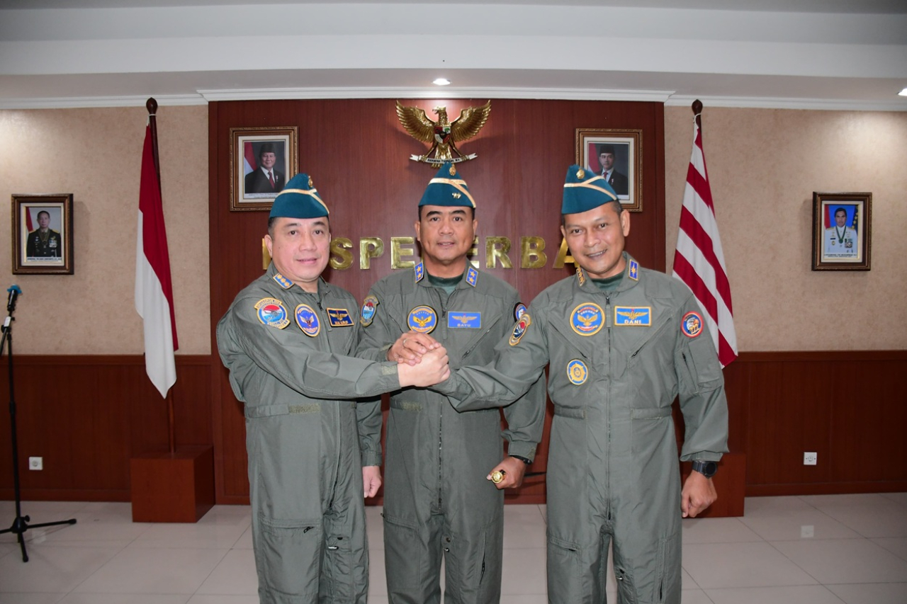 Komandan Puspenerbal Pimpin Sertijab Direktur Personel Puspenerbal