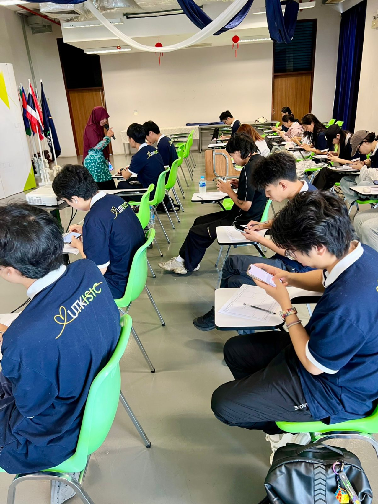 Dosen Unesa Edukasi Mahasiswa di Thailand, Pentingnya Perencanaan Keuangan Sejak Dini