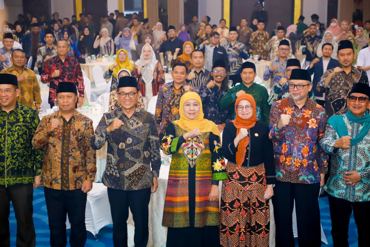 Tutup FESyar Regional Jawa 2025, Khofifah Ajak Bupati/Wali Kota Perkuat Sinergi Hadirkan Zona KHAS