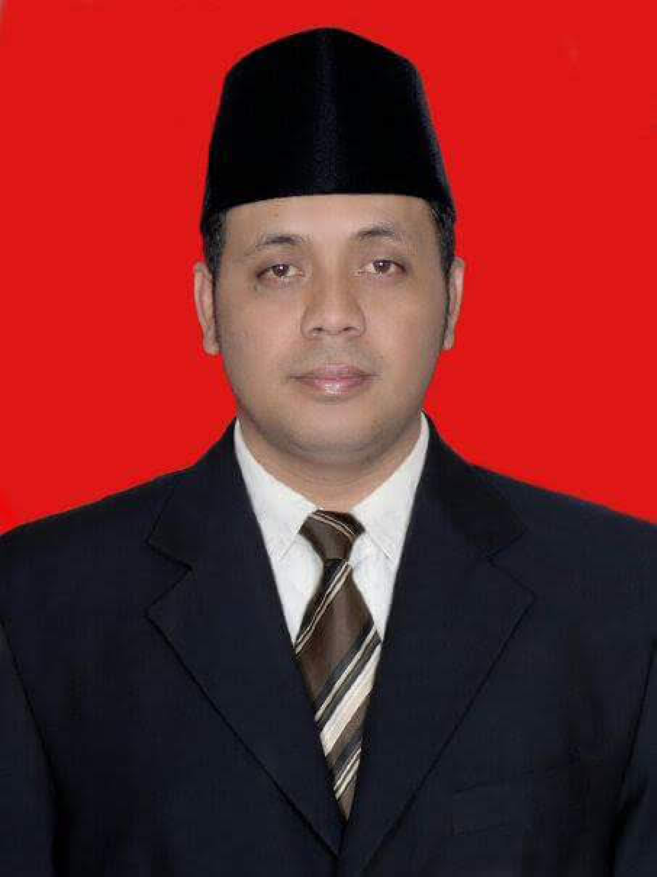 Firman Syah Ali, Penulis adalah Pengurus Pusat Asosiasi Dosen Pergerakan (ADP) dan Sesepuh Madura.