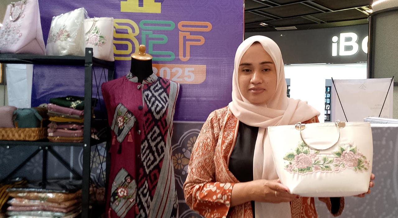 Tembus Diatas Rp3 Juta di Hari Pertama, Masniah Collection: Ikut JSEF Vol. III Sangat Membantu Jaringan Pasar