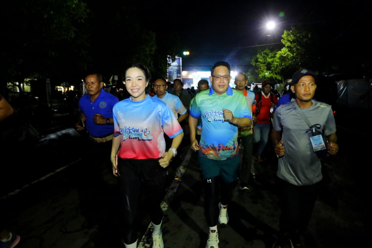 Sekdaprov Adhy Lepas 12 Ribu Peserta Mlayu Bareng 80 Jatim