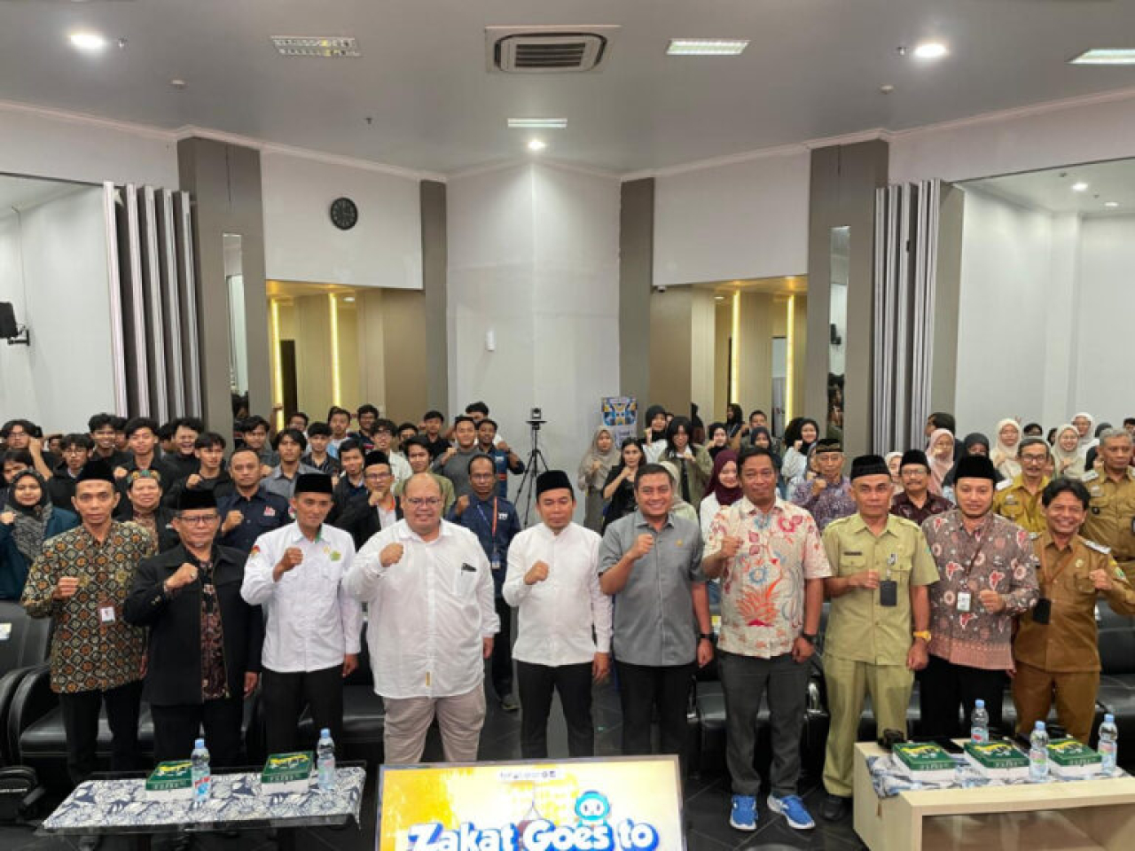 Dorong Literasi, Puguh DPRD Jatim Dukung Gerakan Zakat Goes to Campus