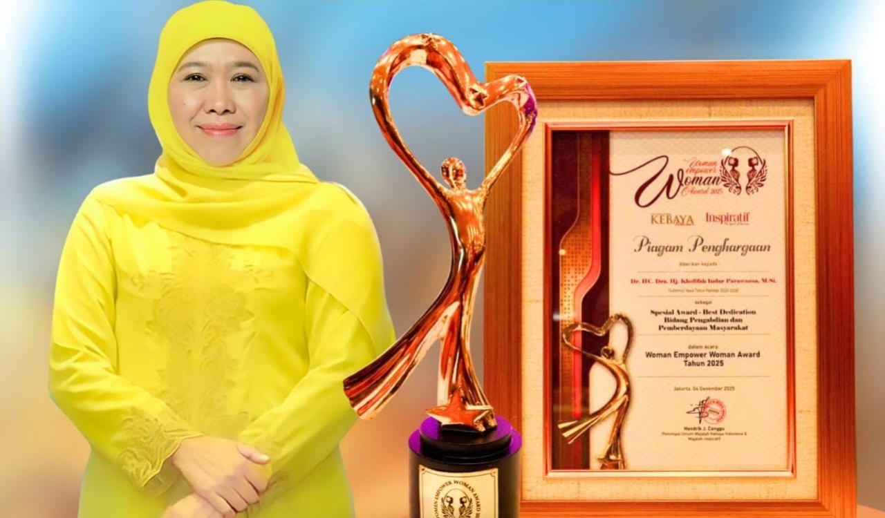 Gubernur Khofifah Raih Woman Empower Woman Award 2025