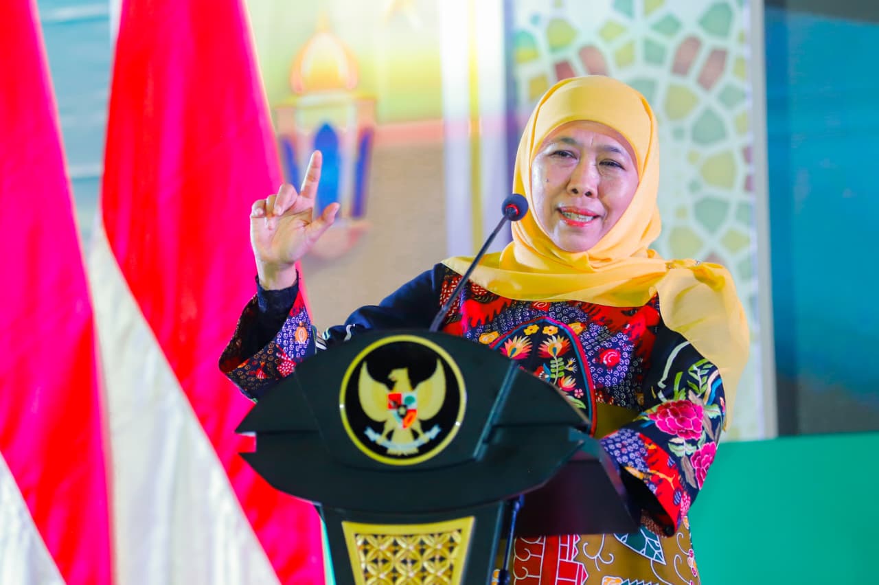 Gubernur Khofifah Ajak DMI dalam acara Masjid Award 2025 di Islamic Center Surabaya. (Foto : Adpim for kabarhit)