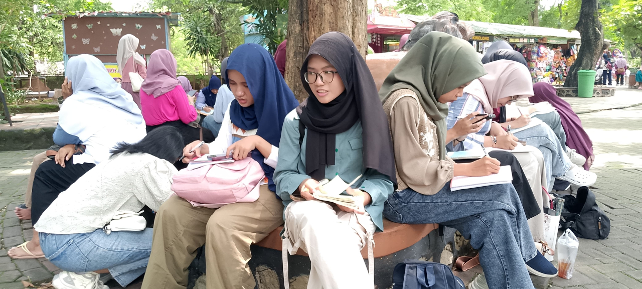 Dosen Unesa Andik Yulianto Ajak Mahasiswa Mengkaji Puisi di Kebun Binatang, Terapkan Deep Learning Kontekstual