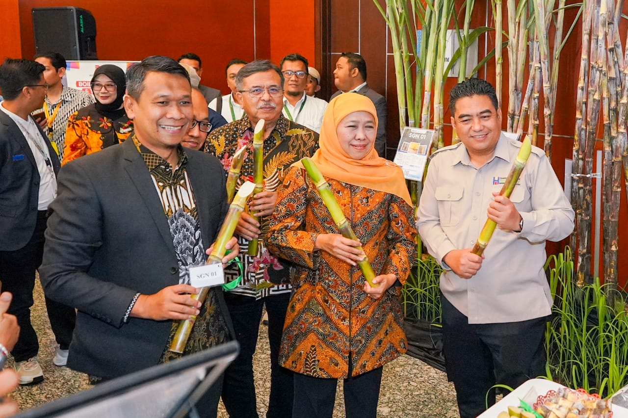 Resmi Buka National Sugar Summit, Khofifah Ajak Sinergi Wujudkan Swasembada Gula Konsumsi 2026