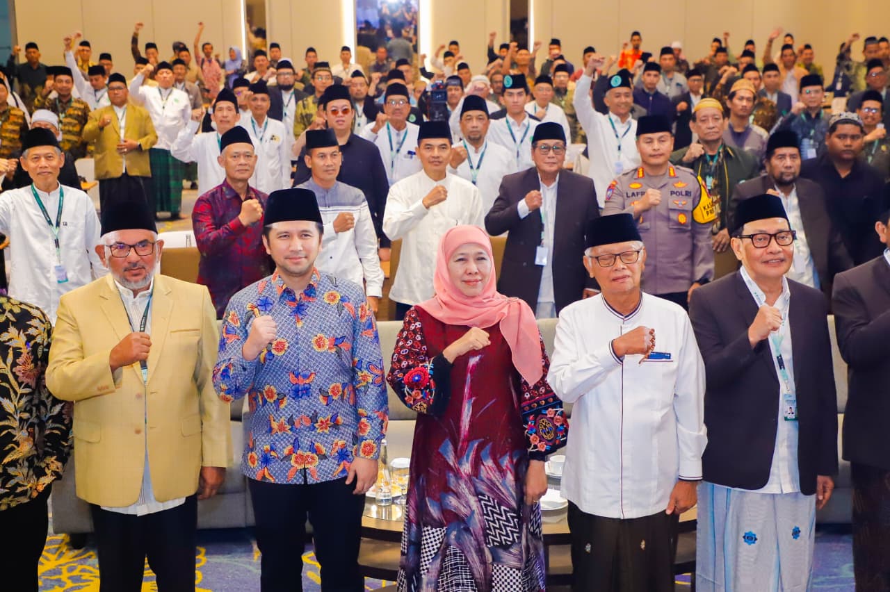 Gubernur Khofifah menghadiri Musda MUI Jawa Timur di Hotel Santika Premiere Gubeng Surabaya. (Foto: Adpim For Kabarhit)