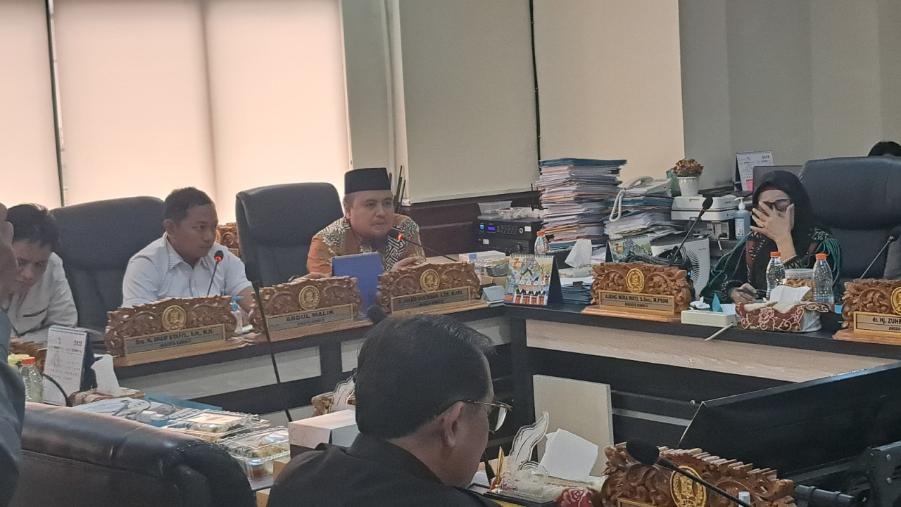 Perkuat Payung Hukum Pekerja, DPRD Surabaya Bahas Raperda Jaminan Sosial Ketenagakerjaan
