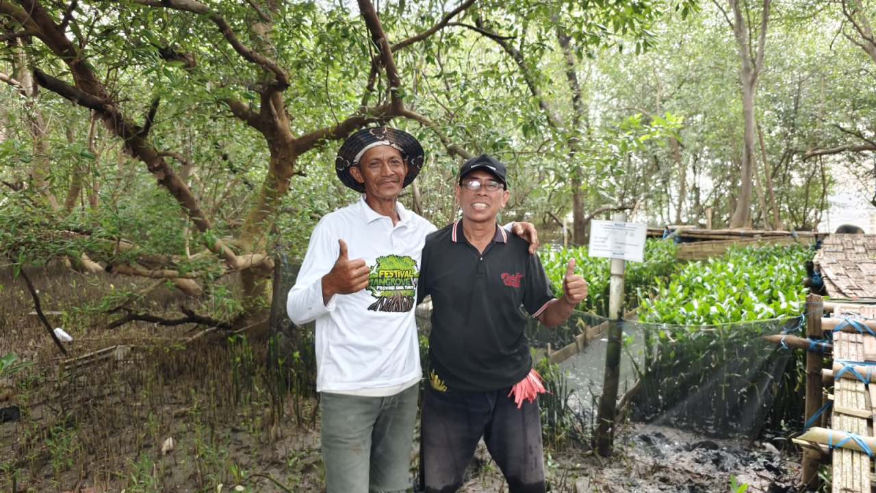 TPS Dorong Restorasi Pesisir Berbasis Pemberdayaan Petani Mangrove di Surabaya
