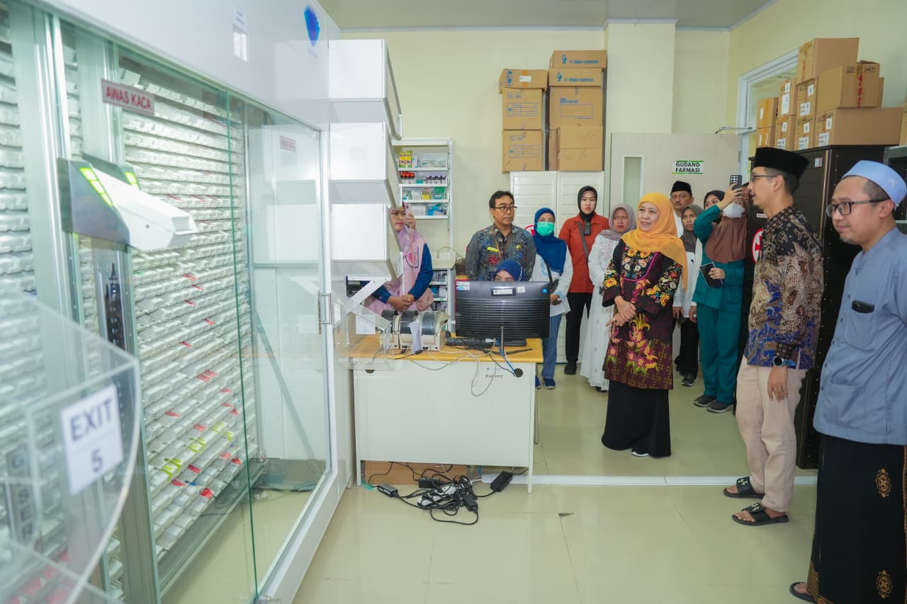 Gubernur Jawa Timur Khofifah Indar Parawansa, melakukan kunjungan ke Rumah Sakit Umum Daerah (RSUD) Syarifah Ambami Rato Ebu (Syamrabu) Bangkalan. (Foto: Istimewa)