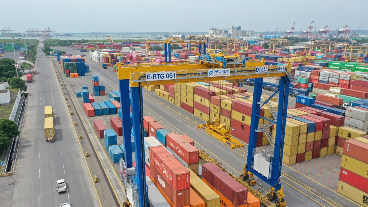 Arus Peti Kemas TPS Pada Bulan Februari 2026 Tetap Tumbuh