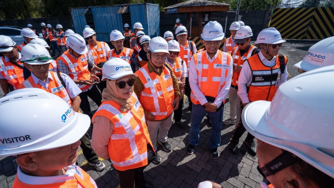 Kemenko Perekonomian Cek Jalur KA ke TPS Tanjung Perak, Target Transhipment Naik