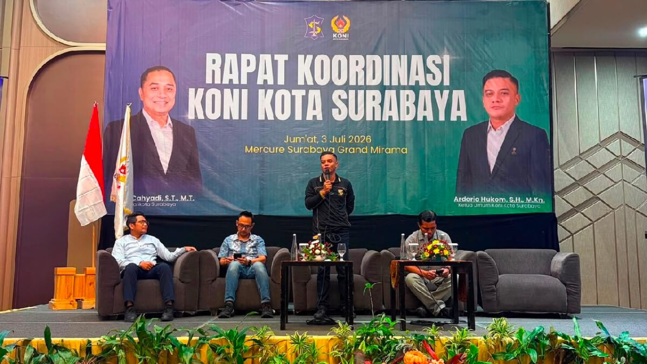 Ketua KONI Surabaya Arderio Hukom sambutan Rakor KONI Kota Surabaya 3 Juli 2026 di Mercure Grand Mirama bahas fasilitas Puslatcab dan Tour de Porprov 2027