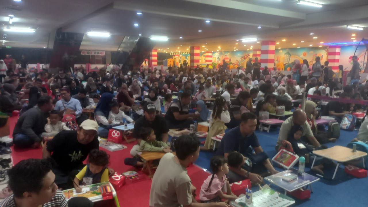 Kaza Mall Surabaya Dipadati Acara Kreasi Ayah dan Buah Hati 2026