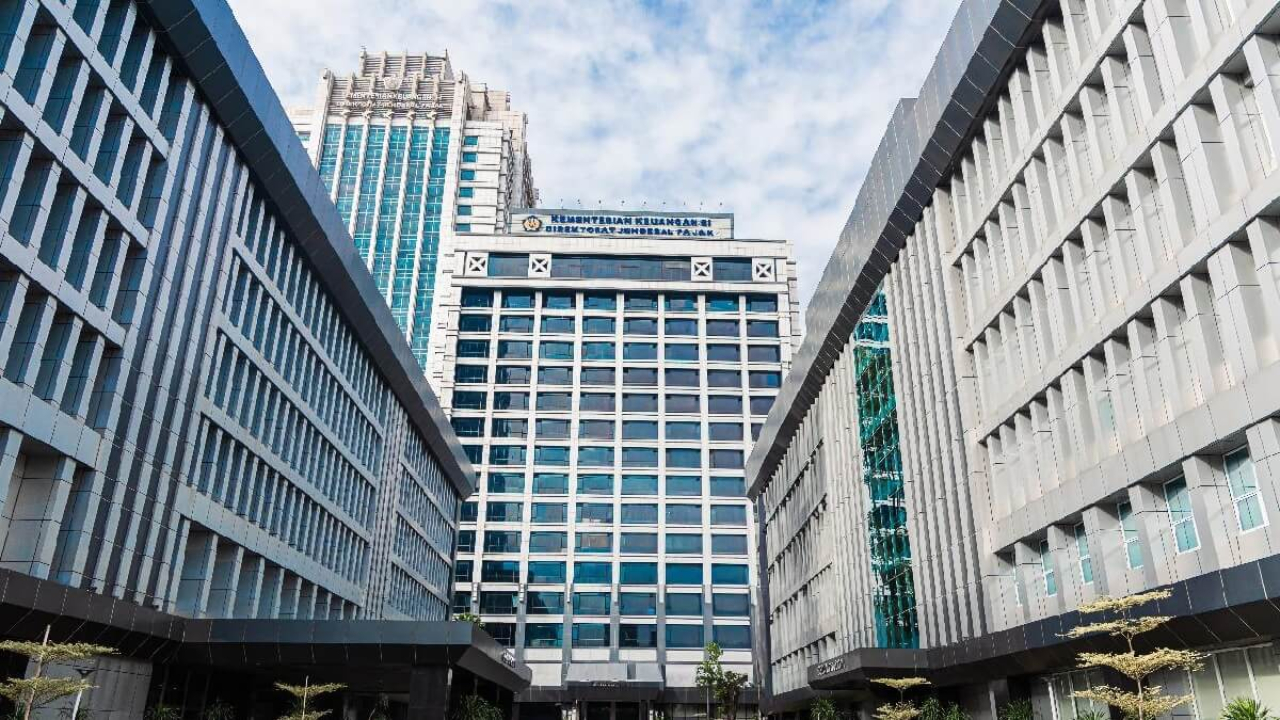 S&P Global pertahankan rating Indonesia BBB outlook stabil. Ekonomi 2026 diproyeksi tumbuh 5,1% & pendapatan negara naik 21% di semester I