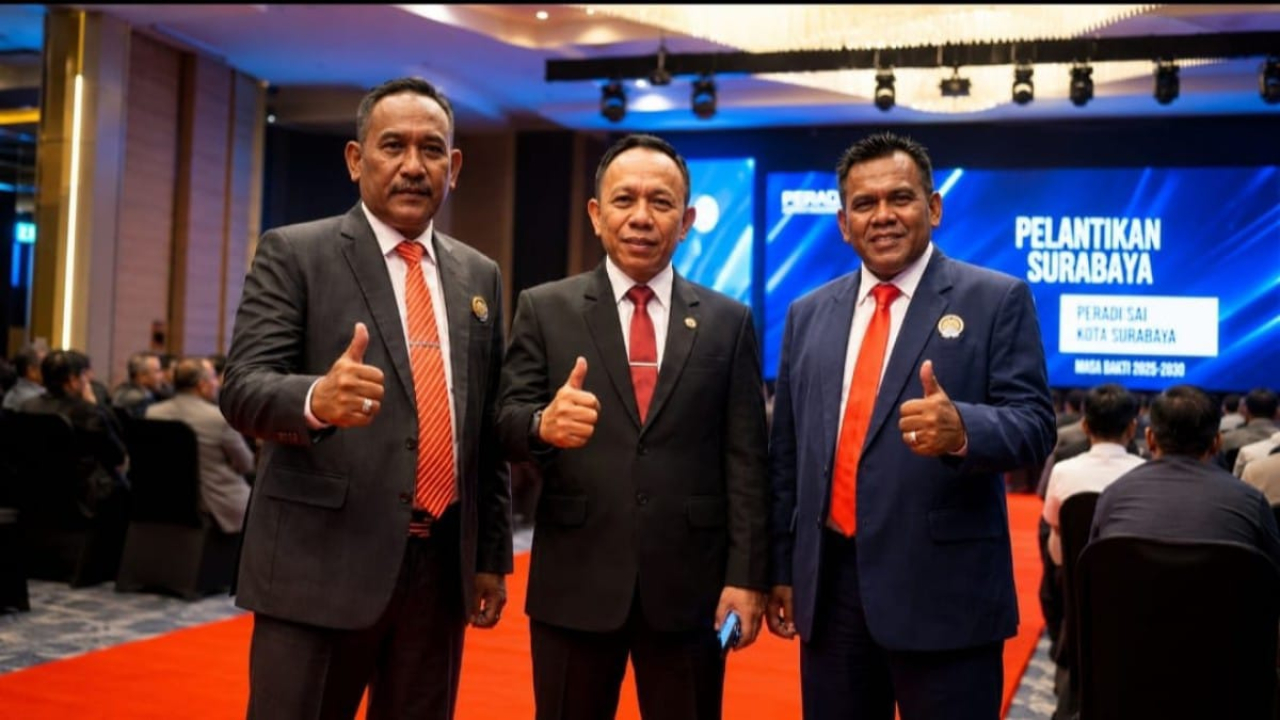 Peradi SAI Surabaya menggelar konsultasi hukum gratis di CFD Taman Bungkul Surabaya.
