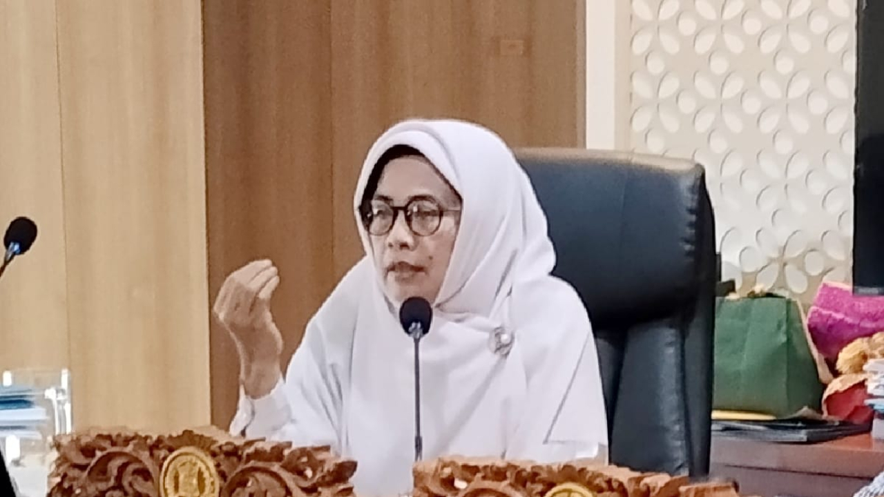 Aning Rahmawati Soroti Transportasi Surabaya: Rute Lambat, Anggaran Perlu Ditambah