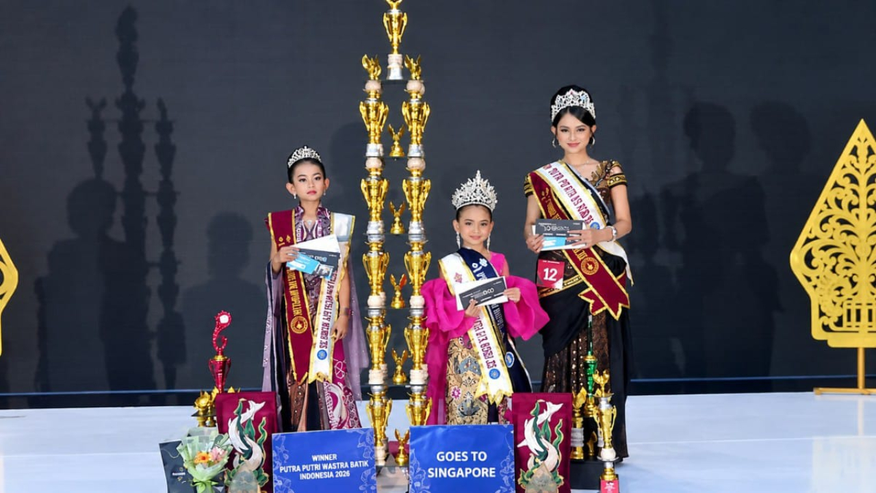 Grand Final Putra Putri Wastra Batik Indonesia 2026 di Surabaya Suites Hotel