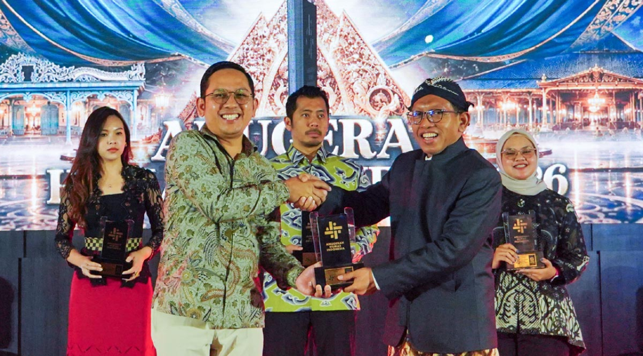 Terminal Teluk Lamong meraih dua penghargaan nasional atas inovasi pelabuhan berkelanjutan dan komunikasi korporat pada Oktober 2026. Foto/TTL